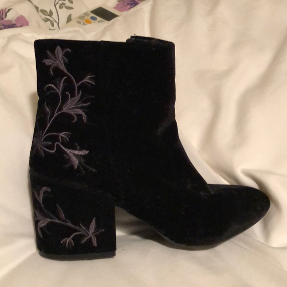 Kenneth Cole ankle boots - Picture 1 of 4